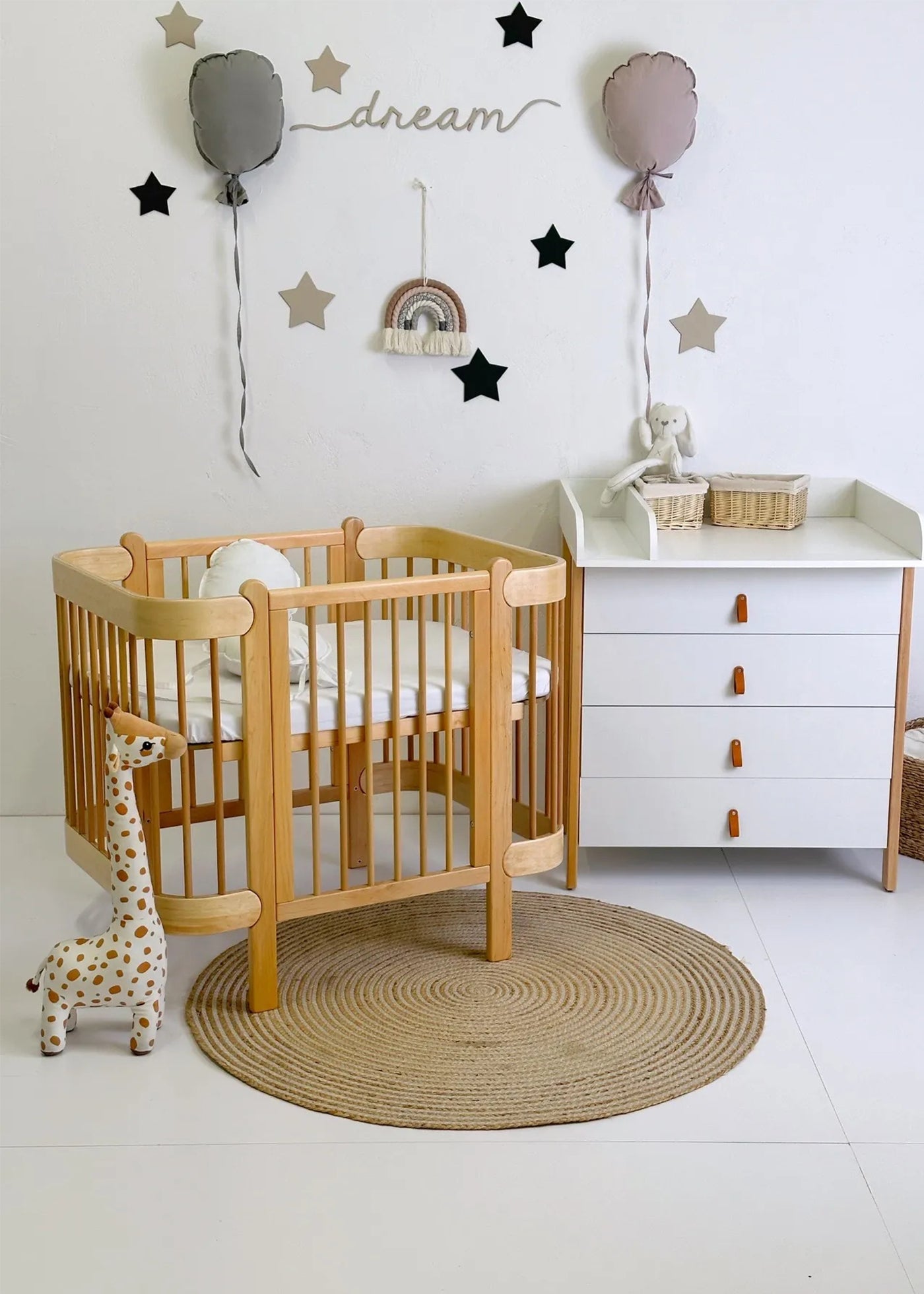 Scandi dresser with changing table, white-cappuccino