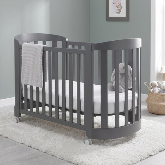 Patut Bebe Oval Transformabil cu 2 Saltele Titanium – Sweet | Erbesi