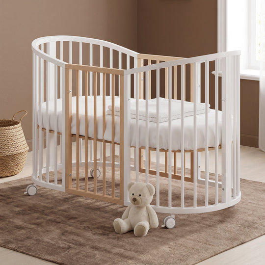 Patut Bebe Oval Transformabil Alb & Natural cu Saltele Incluse – Forever | Erbesi