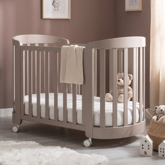 Patut Bebe Oval Transformabil cu 2 Saltele Tortora – Sweet | Erbesi
