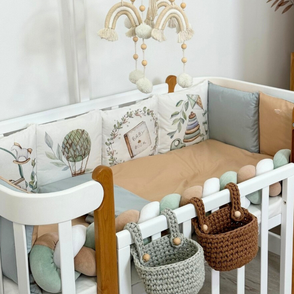 White Crib Bedding Set with Green Eucalyptus Leaves Print – 70x120 cm