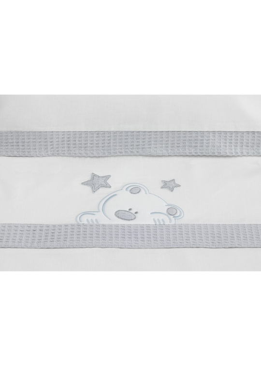 Set Lenjerie Patut 3 Piese Alb-Gri cu Ursulet si Stelute D3185-18 Interbaby