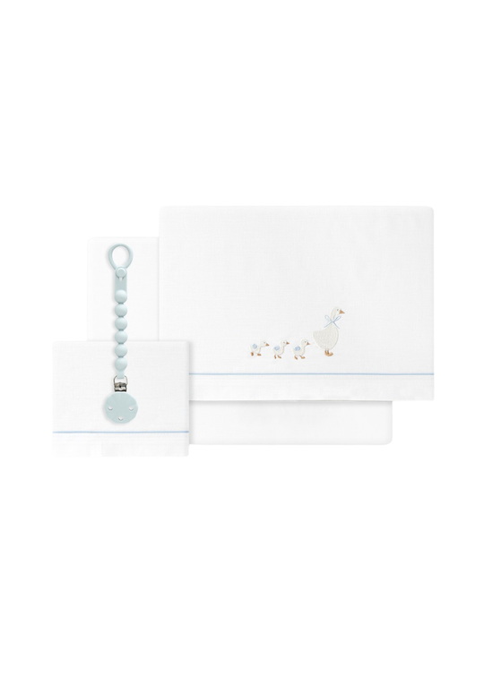 Set Lenjerie Patut 3 Piese Alba cu Imprimeu Gaste Bleu 03343-11 – Interbaby
