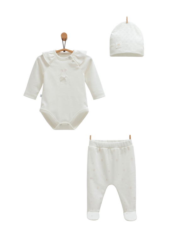 Set 3 Piese Body cu Maneca Lunga, Pantaloni Lungi cu Picior si Fes Crem cu Iepure BPS1488 Mell Sweet Baby