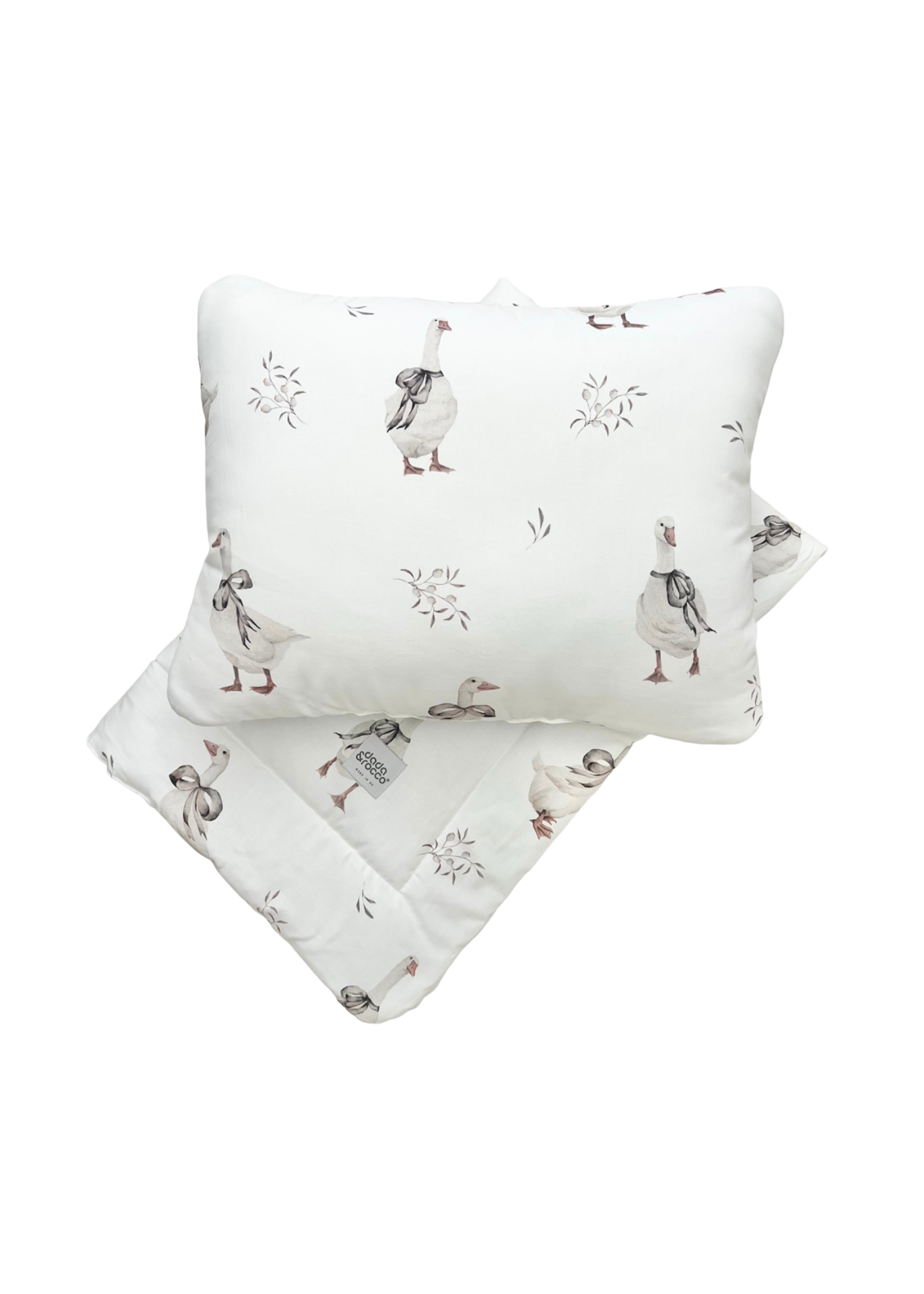 Set Perna si Pilota pentru Patut Albe cu Imprimeu Pasari Dora&White 1110-1001 Dada&Rocco