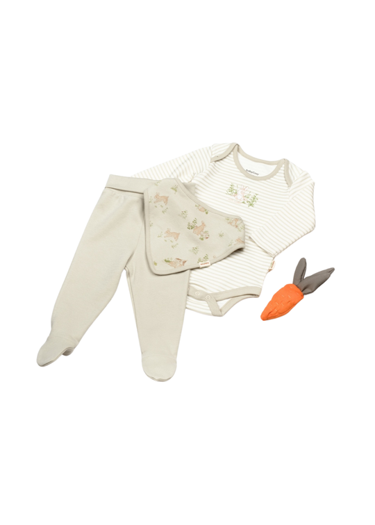 Set 3 Piese Bumbac Organic Bej cu Iepuri Body Maneca Lunga, Pantaloni Lungi cu Botosei si Baveta CSY5201 Baby Cosy