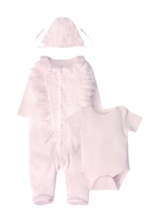 Set de 3 Piese: Salopeta cu Botosei si Dantela, Body si Caciulita Roz Z1186 – Bebetto
