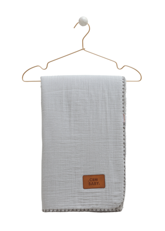 Patura Calduroasa Gri din Muselina si Plus BTE2112 85 x 90 cm Mell Sweet Baby
