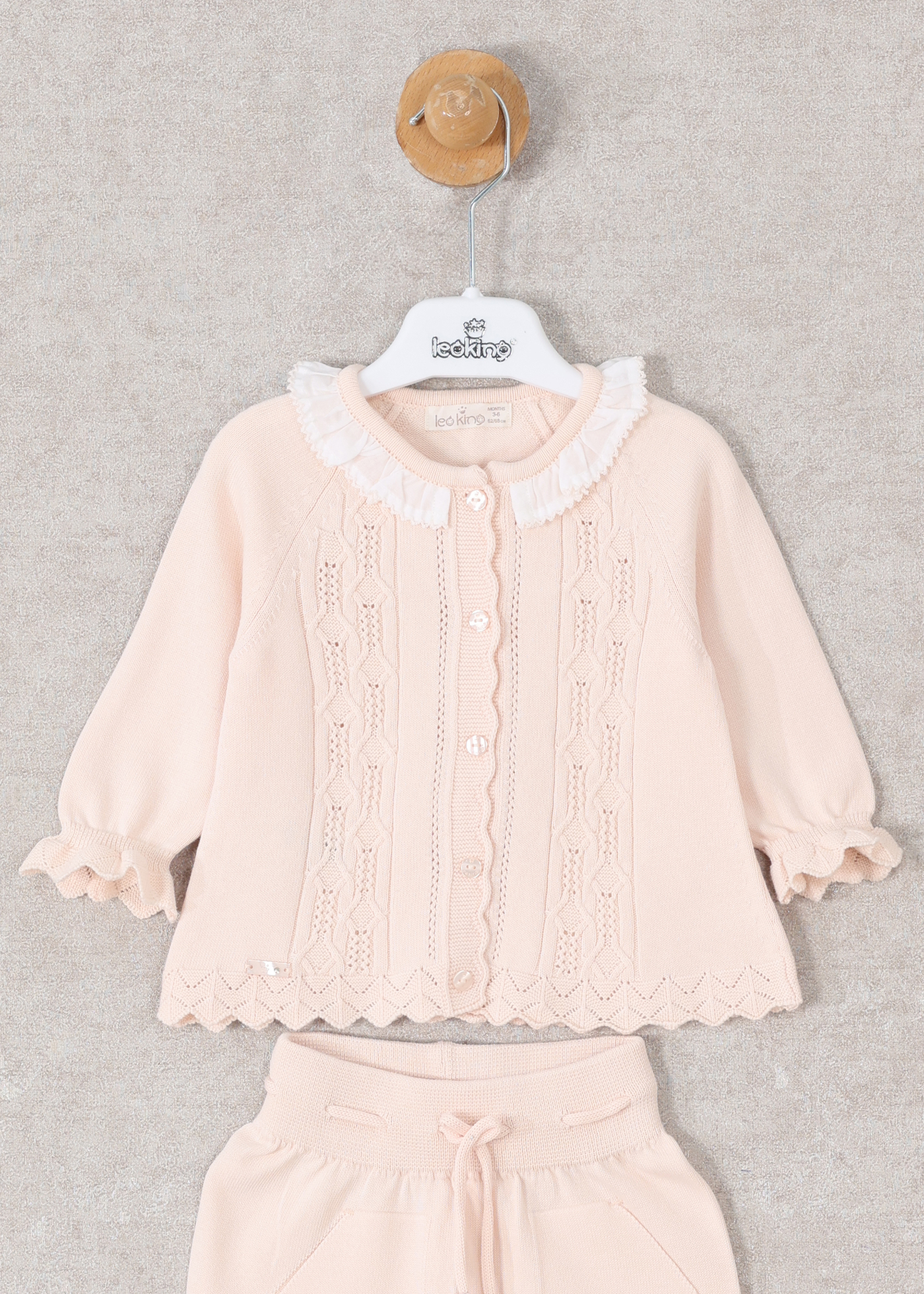 Set 3 Piese Tricotat Somon Cardigan, Pantaloni Lungi si Caciula 8542 Leo King