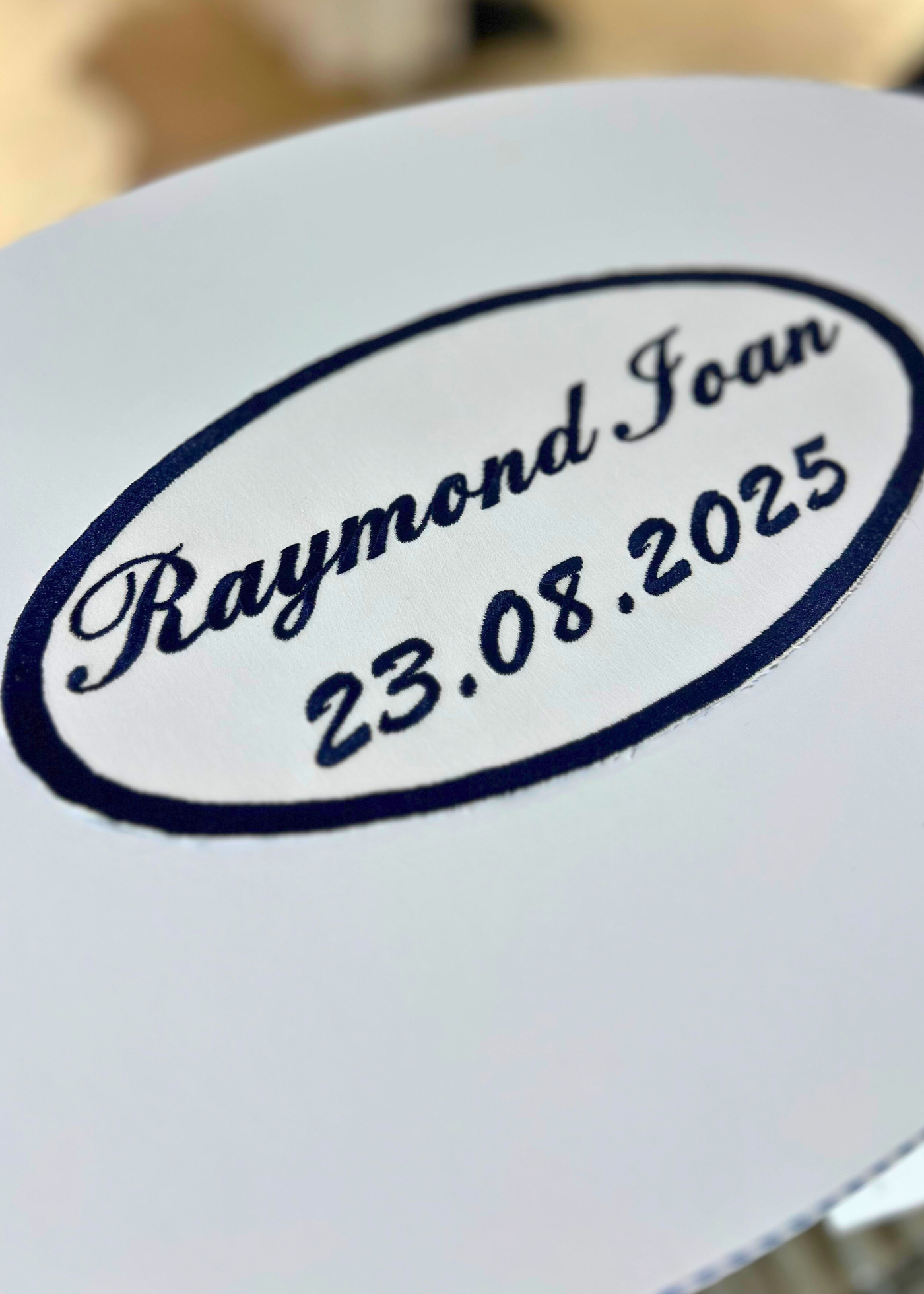 Personalizare Cufar Botez Elipsa Brodata Lateral / Capac