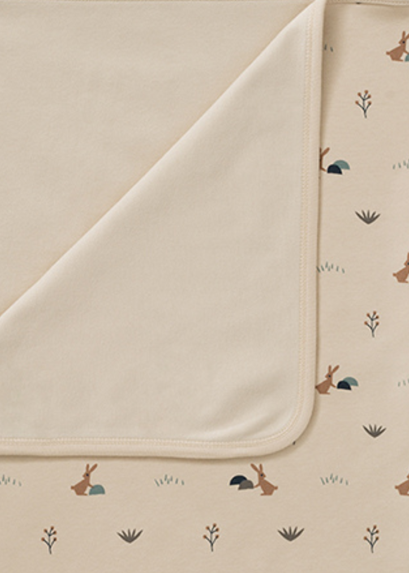 Paturica din Bumbac Organic Bej cu Imprimeu Iepurasi 80x100 cm Sandshell F320-39 Fresk