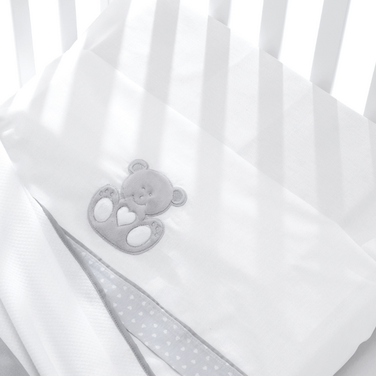Set Lenjerie Bumbac 3 Piese Gri Pentru Patutul Bebelusilor Colectia Charly