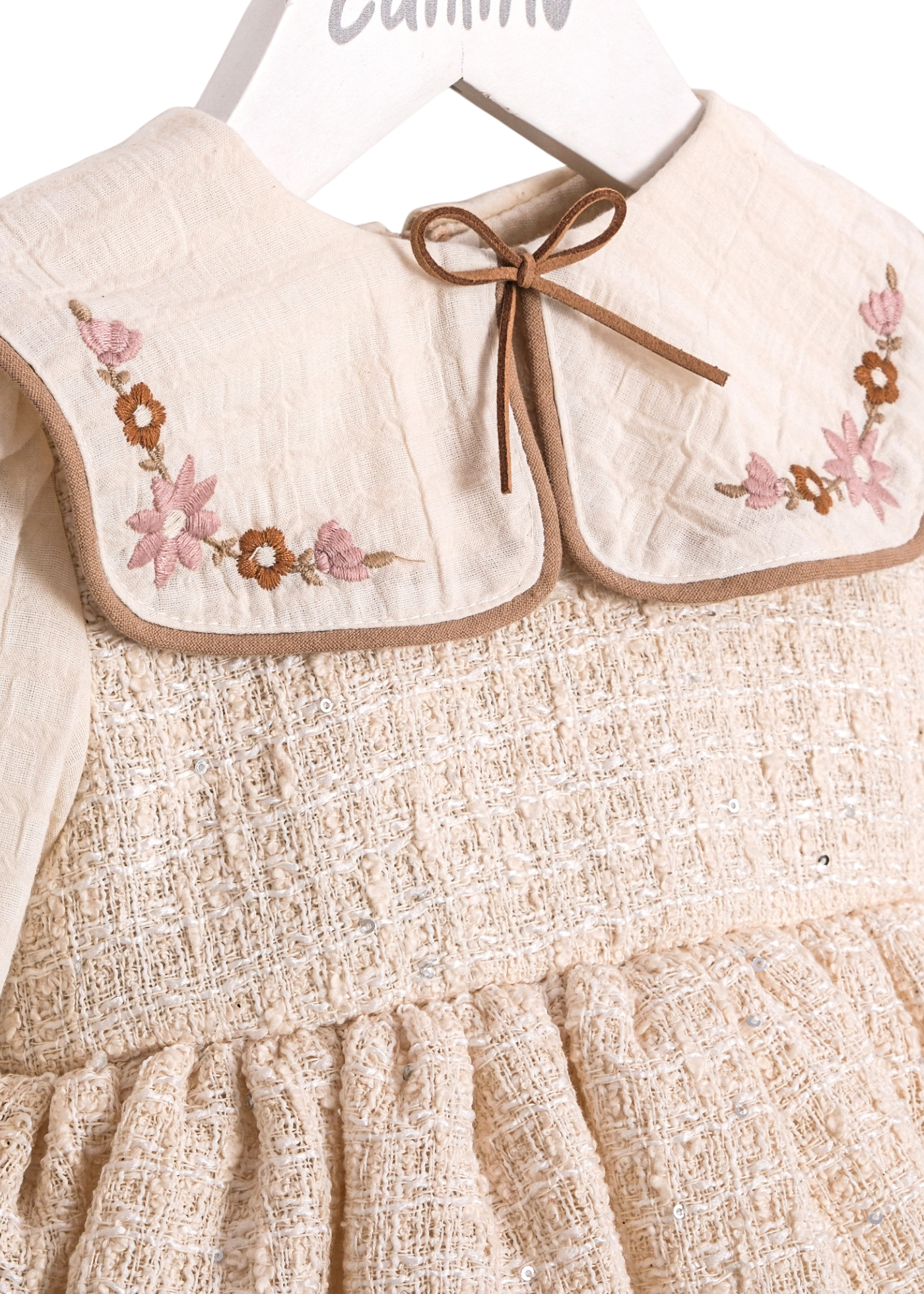 Rochie Tip Sarafan Stofa Crem cu Paiete, Maneci si Guler Tip Camasa 3732 Mino Baby