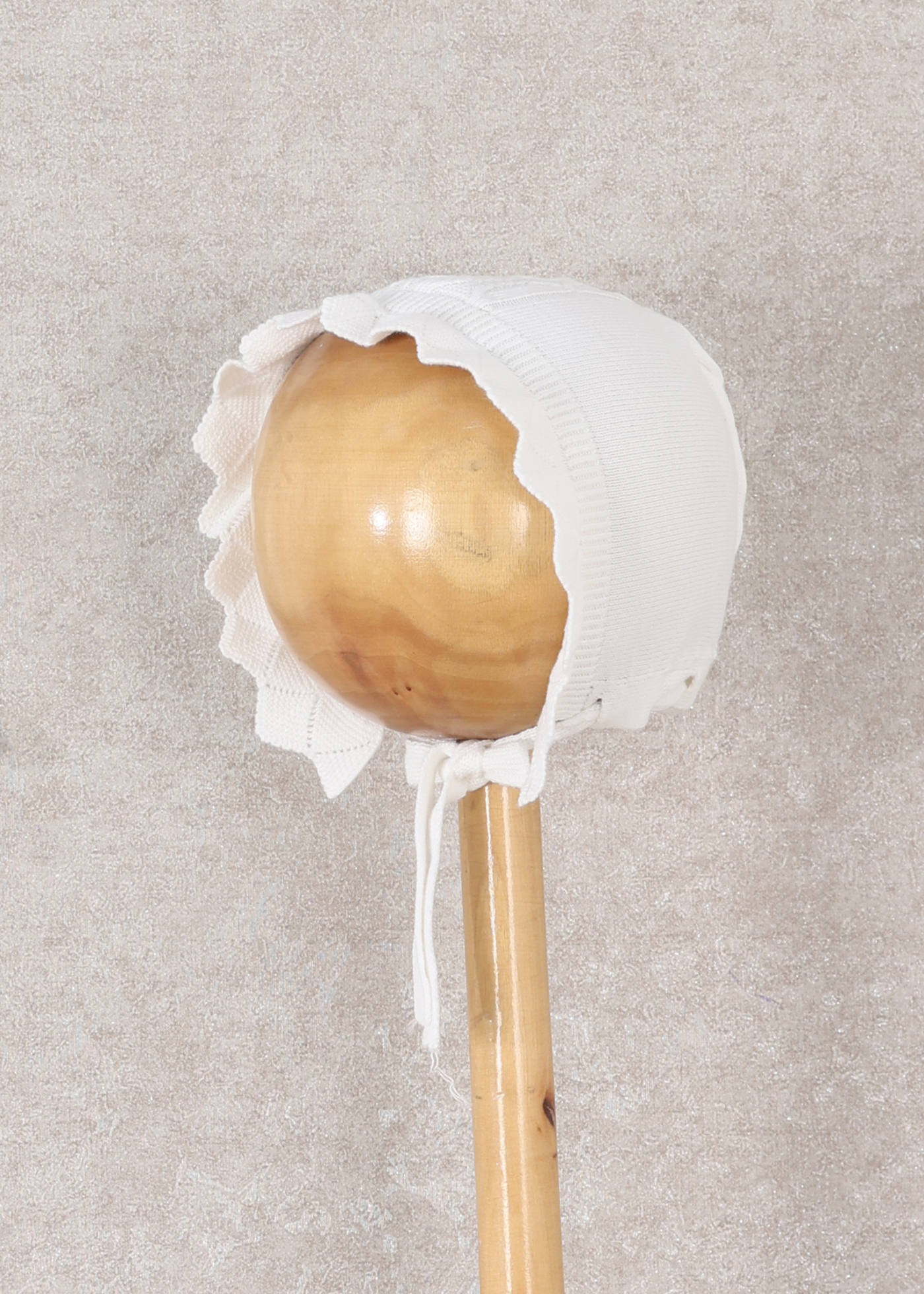 Set 3 Piese Tricotat Alb Cardigan, Pantaloni Lungi si Caciula 8542 Leo King