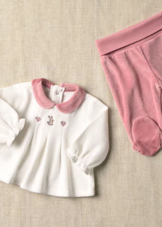 Set Pantaloni cu Botosei din Catifea Roz Pudrat pentru Nou-Nascuti 2512 – Mayoral