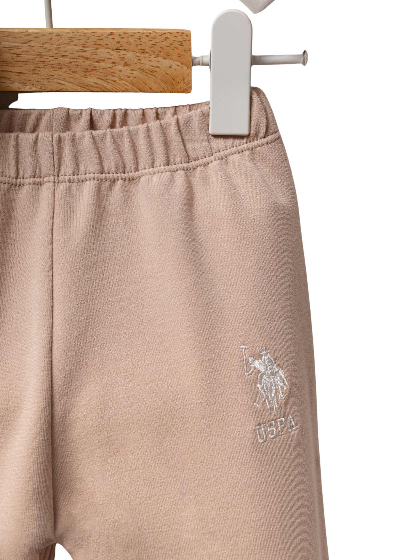 Set 2 Piese Bluza Alba cu Maneca Lunga si Pantaloni Lungi Bej USB2722 Us Polo Assn