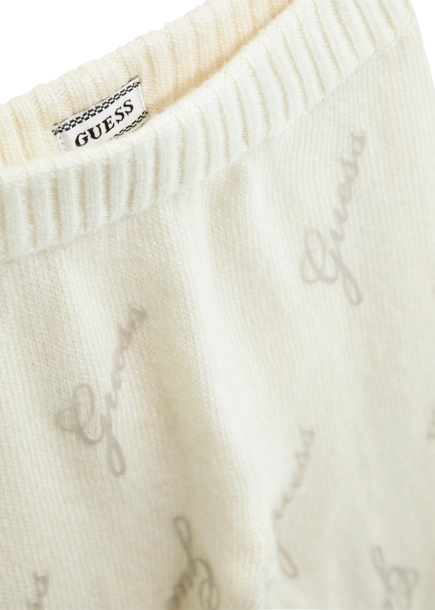 Set 2 Piese Tricotat cu Lana Alpaca Crem cu Imprimeu Guess Gri A5BG12 Z0870 P08N Guess