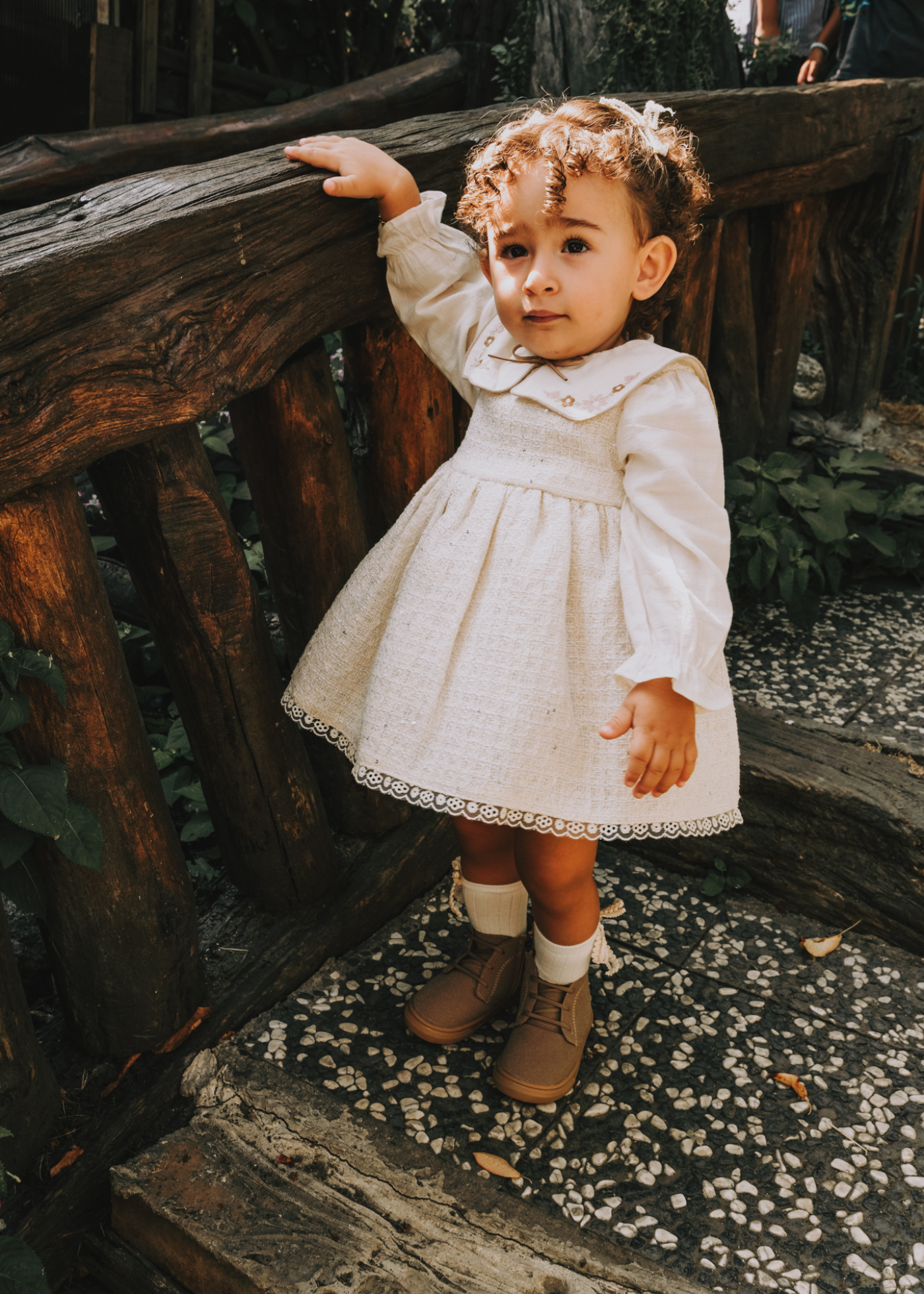 Rochie Tip Sarafan Stofa Crem cu Paiete, Maneci si Guler Tip Camasa 3732 Mino Baby