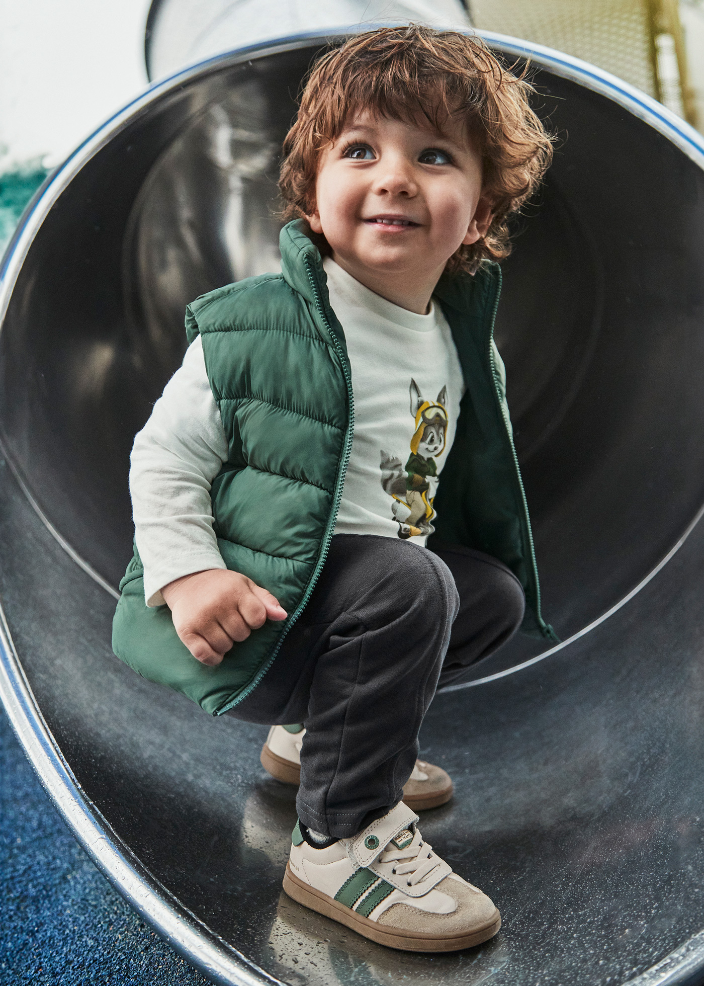 Set 3 Piese Bluza Bej Pantaloni Lungi Gri si Vesta din Fas Verde 2649 Mayoral