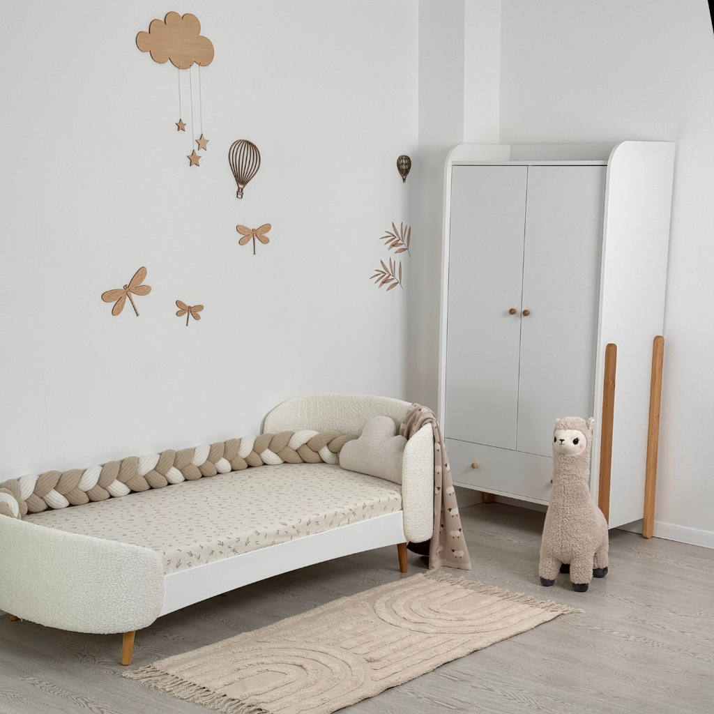 Premium Oval Convertible Crib Fly Bunny White Curly Design Quilted Fabric Loops 0-8 Years INGVART 