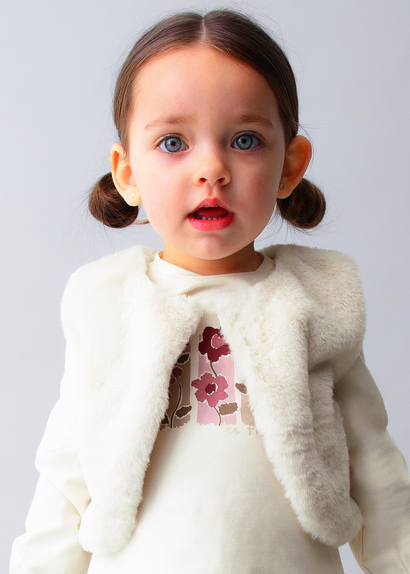 Set 3 Piese Vesta din Blana Bej Bluza si Pantaloni Bej cu Imprimeu Mov 2739 Mayoral