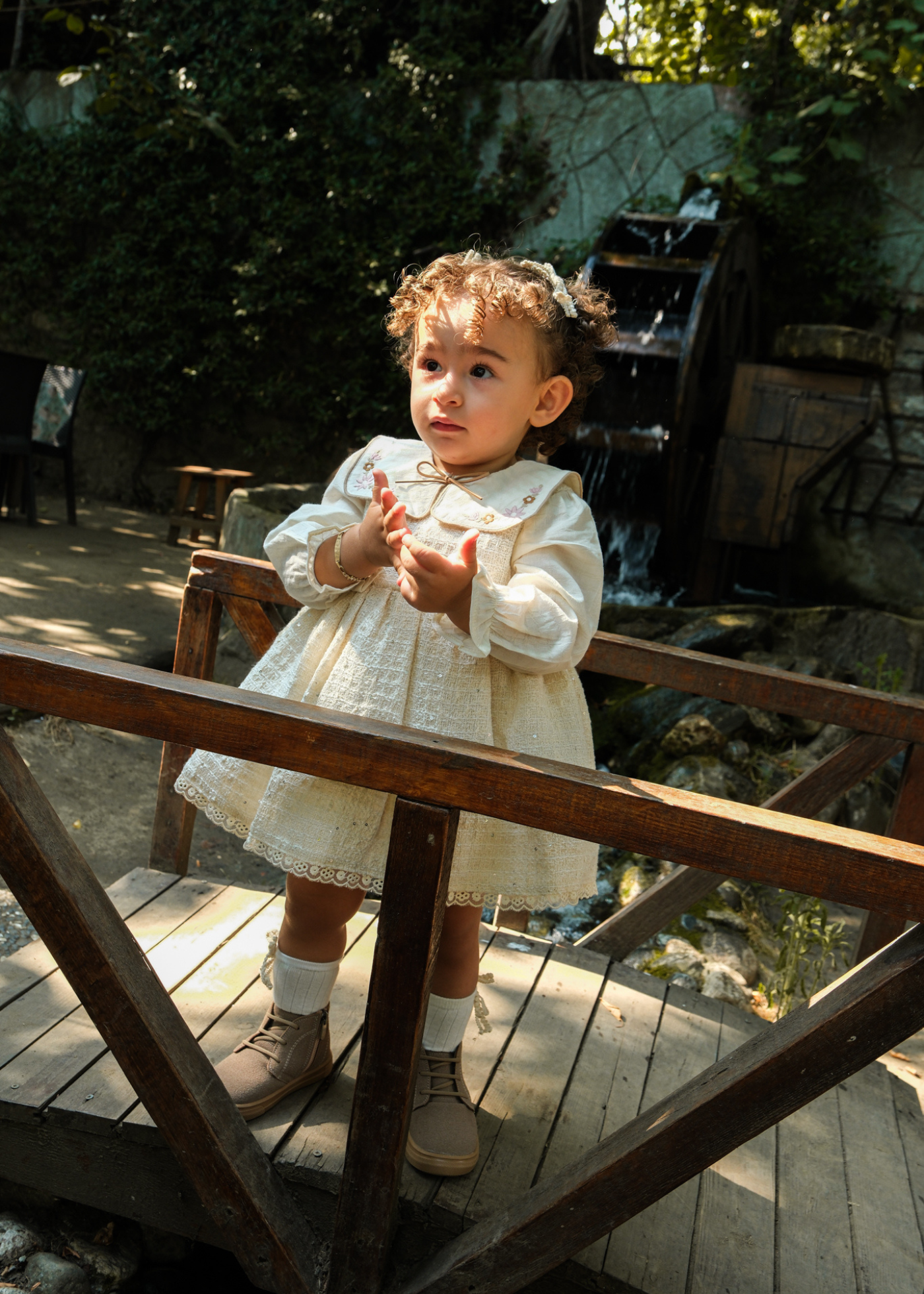 Rochie Tip Sarafan Stofa Crem cu Paiete, Maneci si Guler Tip Camasa 3732 Mino Baby