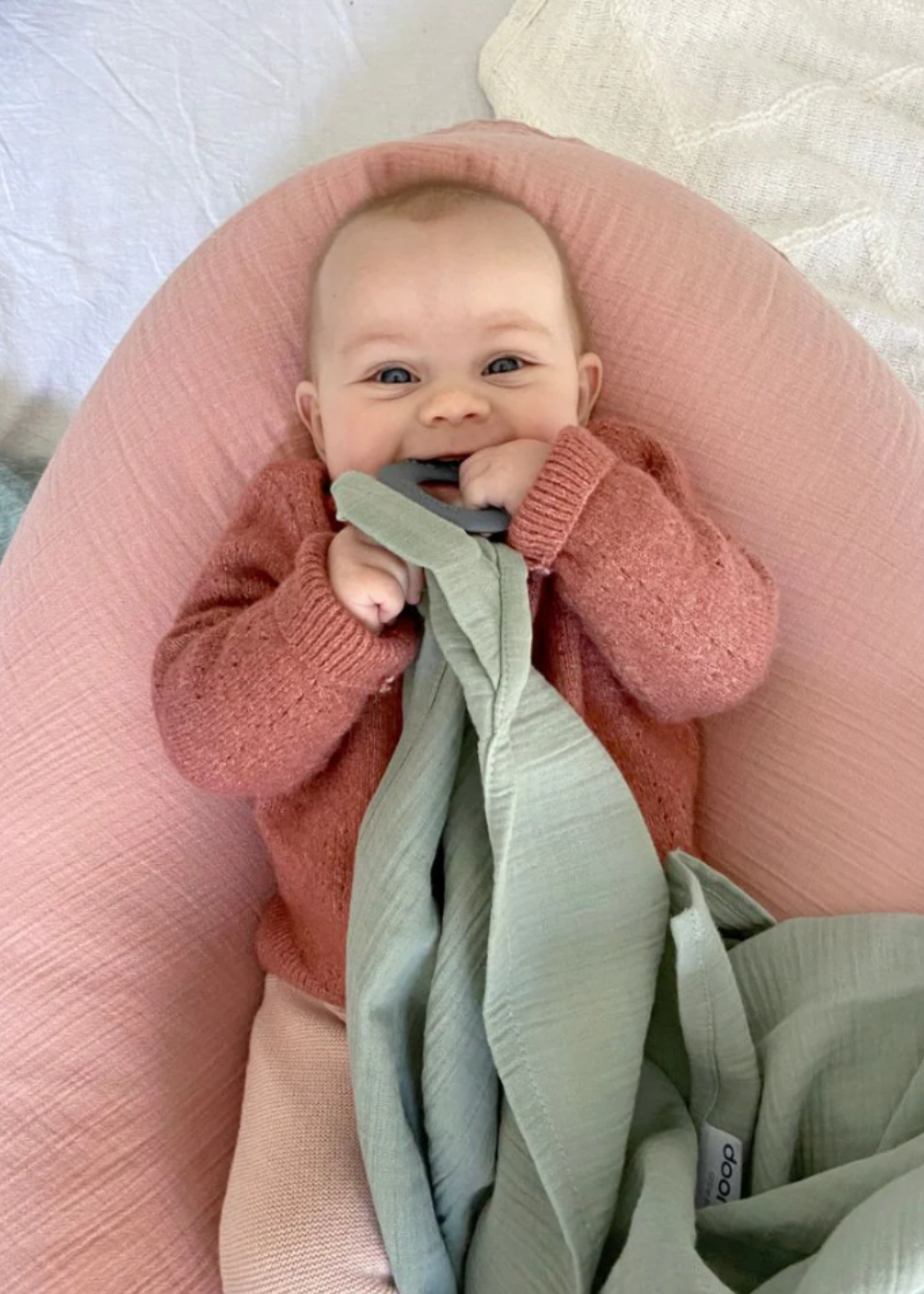 Esarfa pentru Alaptat Multifunctionala Verde 37001024 Senses