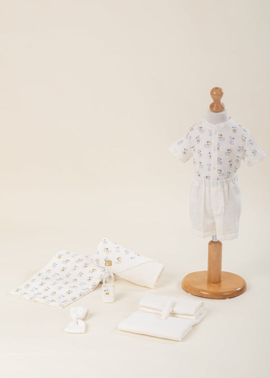 Set Botez 2 Piese, Costum Muselina Crem Cu Catei si Trusou Personalizat Botez AnneBebe