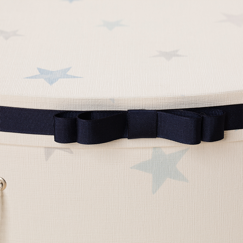 AnneBebe - Cufar Oval Stelute Bleu & Banda Bleumarin Botez Baieti AnneBebe