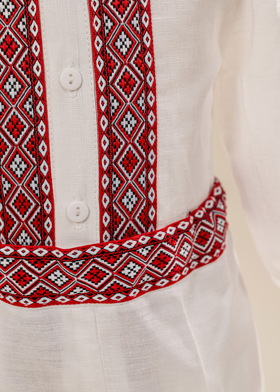 Costumas Traditional din in Iurie AnneBebe