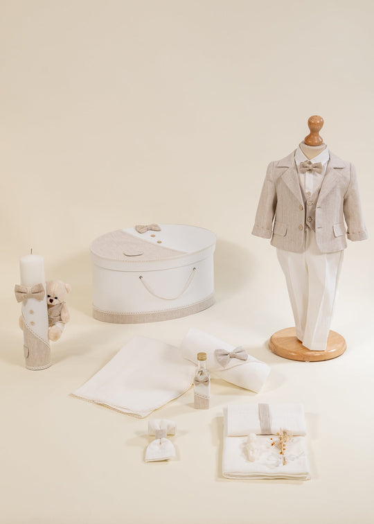 Set Botez Mathias 4 Piese, Costum, Trusou, Lumanare si Cufar Personalizat Botez AnneBebe