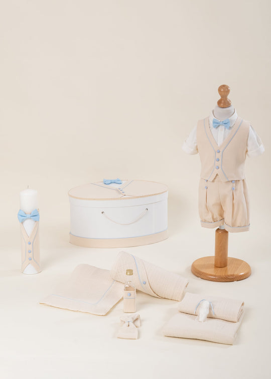 Set Botez Kevin 4 Piese, Costum, Trusou, Lumanare si Cufar Personalizat Botez AnneBebe