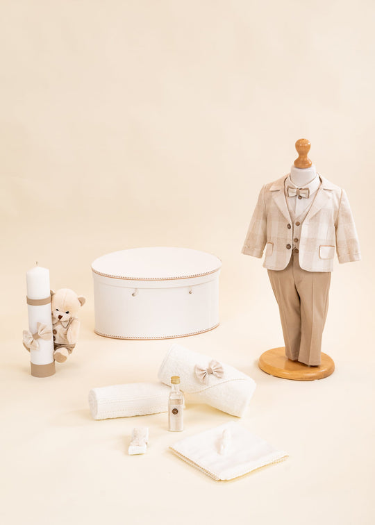 Set Botez Darin 4 Piese, Costum, Trusou, Lumanare si Cufar Personalizat Botez AnneBebe