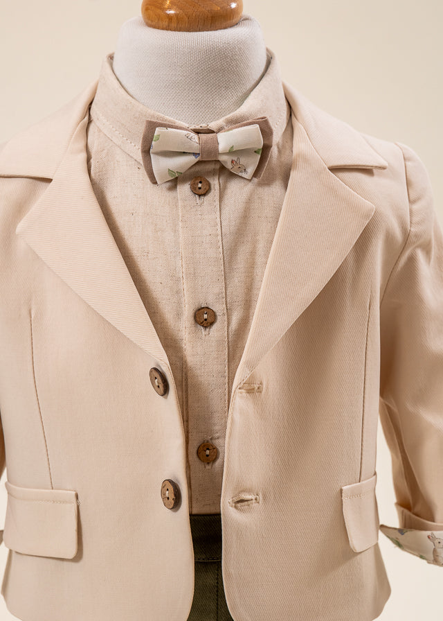 Costum Sacou Capucino Camasa Bej Imprimeu Iepuras La Guler AnneBebe