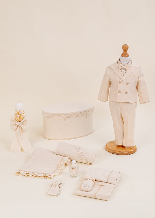 Set Botez Lorenzo 4 Piese Costum Trusou Lumanare si Cufar Personalizat Botez AnneBebe