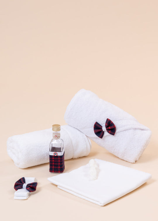 Trusou Baieti Darie Alb Funda Bleumarin AnneBebe