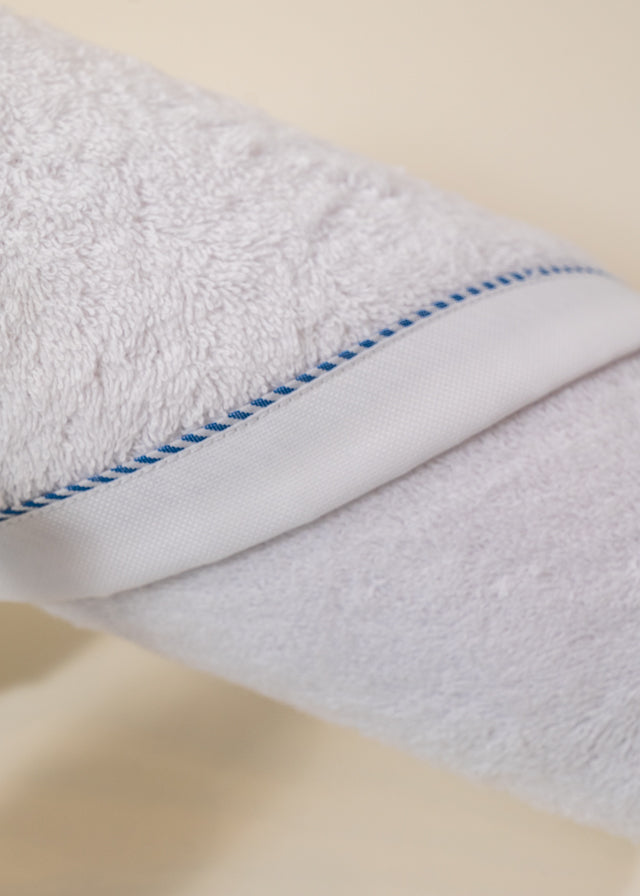 Trusou Armand Alb Banda Dungi Bleo