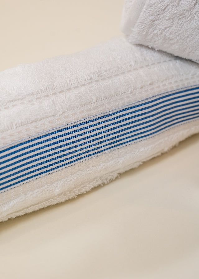 Trusou Armand Alb Banda Dungi Bleo