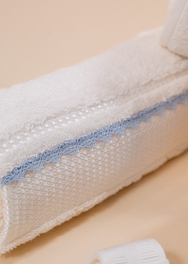 Set Botez Denis 3 Piese, Lumanare, Trusou si Cufar Personalizat Botez AnneBebe