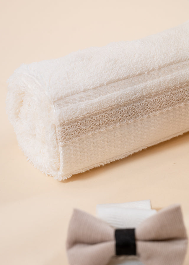 George Baptism Set 3 Pieces, Candle, Trunk and Personalized Baptism Chest AnneBebe