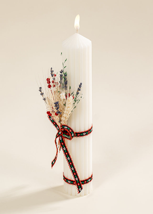 Lumanare Traditionala Crem Spice Si Banda Neagra Flori Rosii AnneBebe