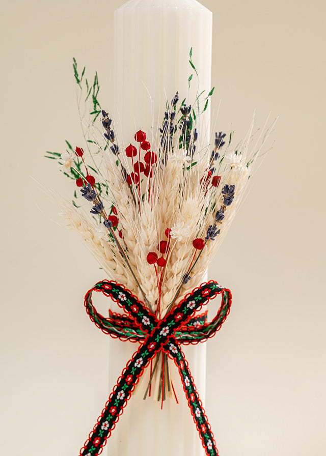 Lumanare Traditionala Crem Spice Si Banda Neagra Flori Rosii AnneBebe