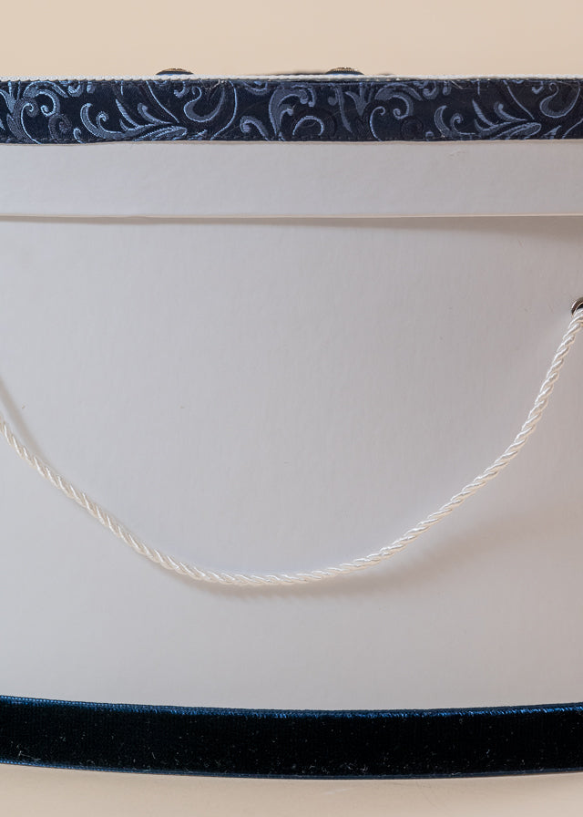 Set Botez Lucian 3 Piese, Lumanare, Trusou si Cufar Personalizat Botez AnneBebe