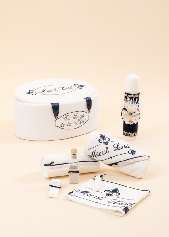 Set Botez Lord 3 Piese, Lumanare, Trusou si Cufar Personalizate AnneBebe