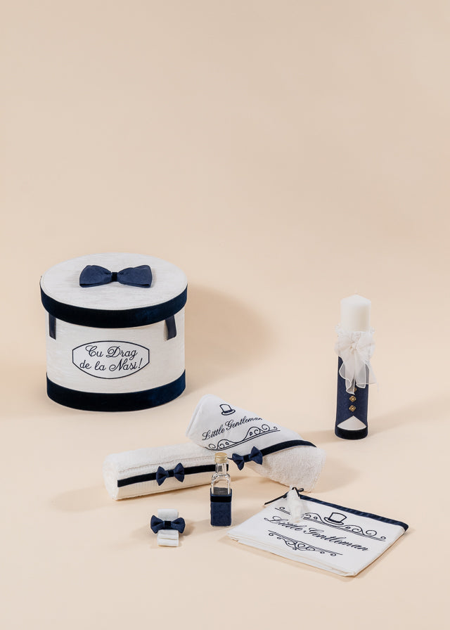 Set Botez Francisc 3 Piese, Lumanare, Trusou si Cufar Personalizat Botez AnneBebe