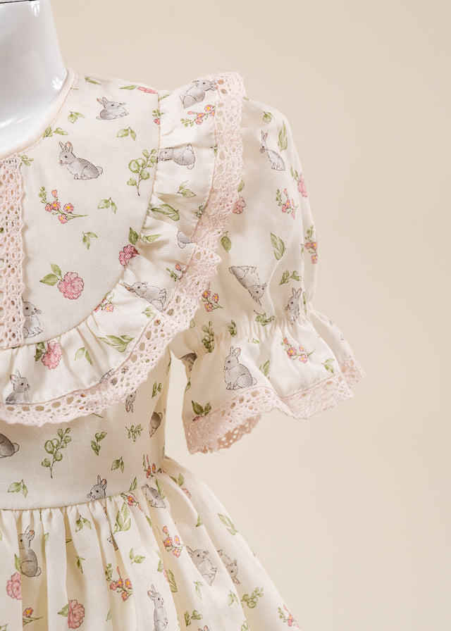 Rochita Imprimeu Iepurasi Si Dantela Roz Prafuit AnneBebe