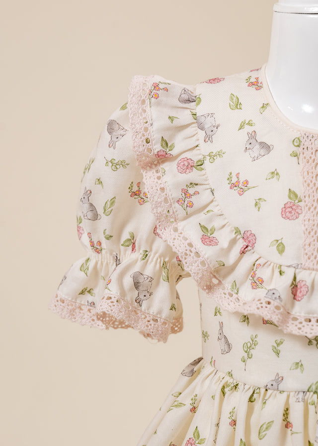 Rochita Imprimeu Iepurasi Si Dantela Roz Prafuit AnneBebe