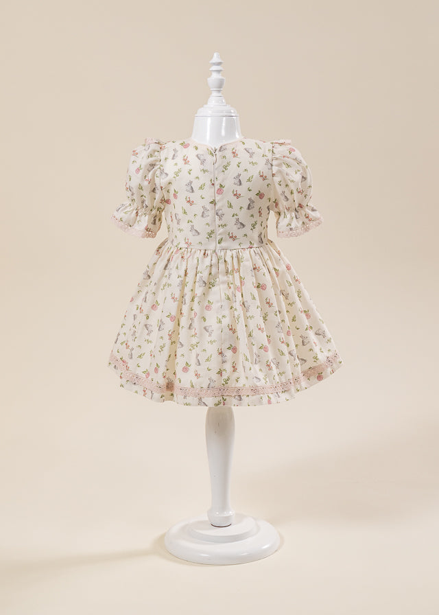 Rochita Imprimeu Iepurasi Si Dantela Roz Prafuit AnneBebe