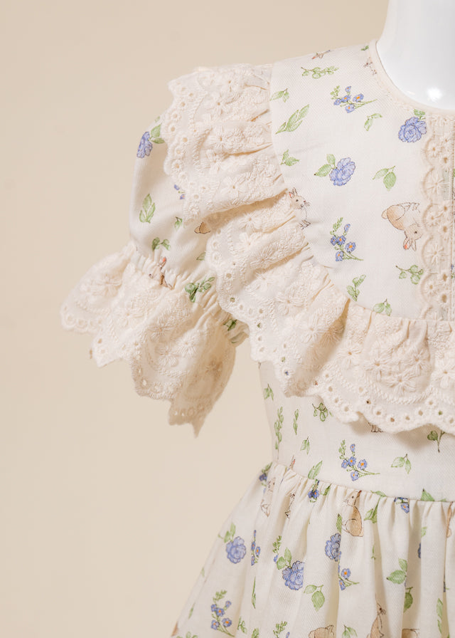 Rochita Imprimeu Iepurasi Si Dantela Crem AnneBebe