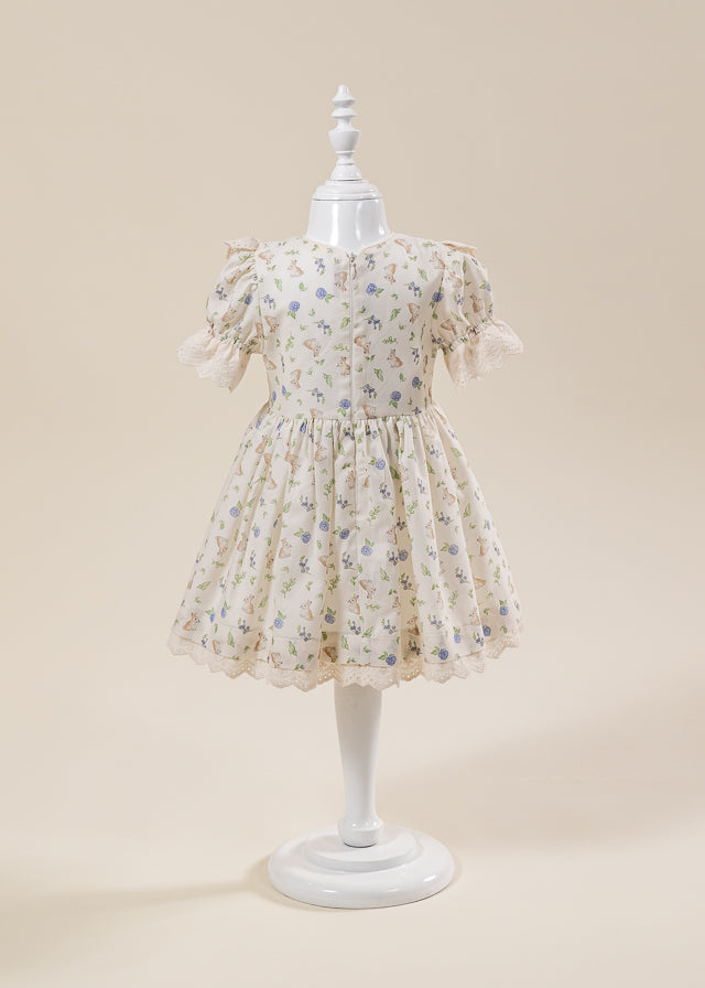 Rochita Imprimeu Iepurasi Si Dantela Crem AnneBebe